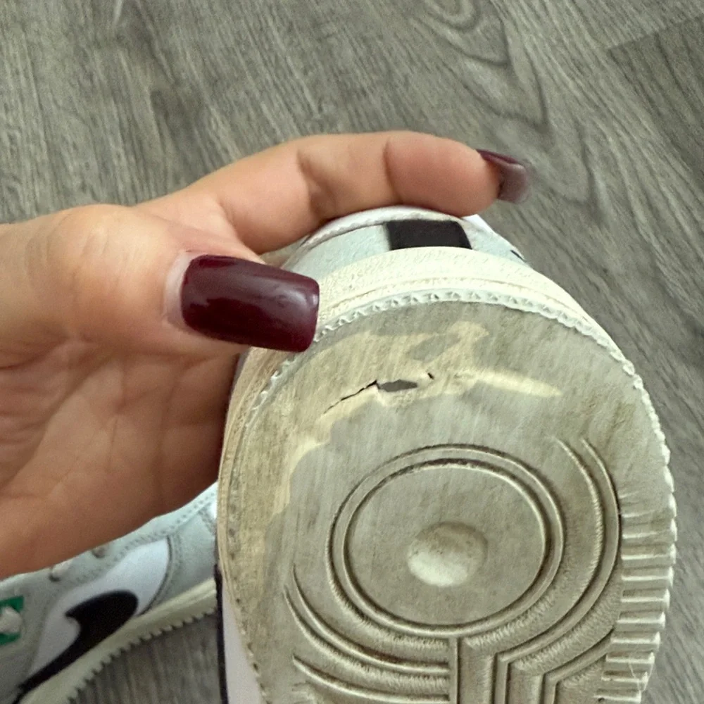 Nike Kids White and Gray Sneakers with Green Accents